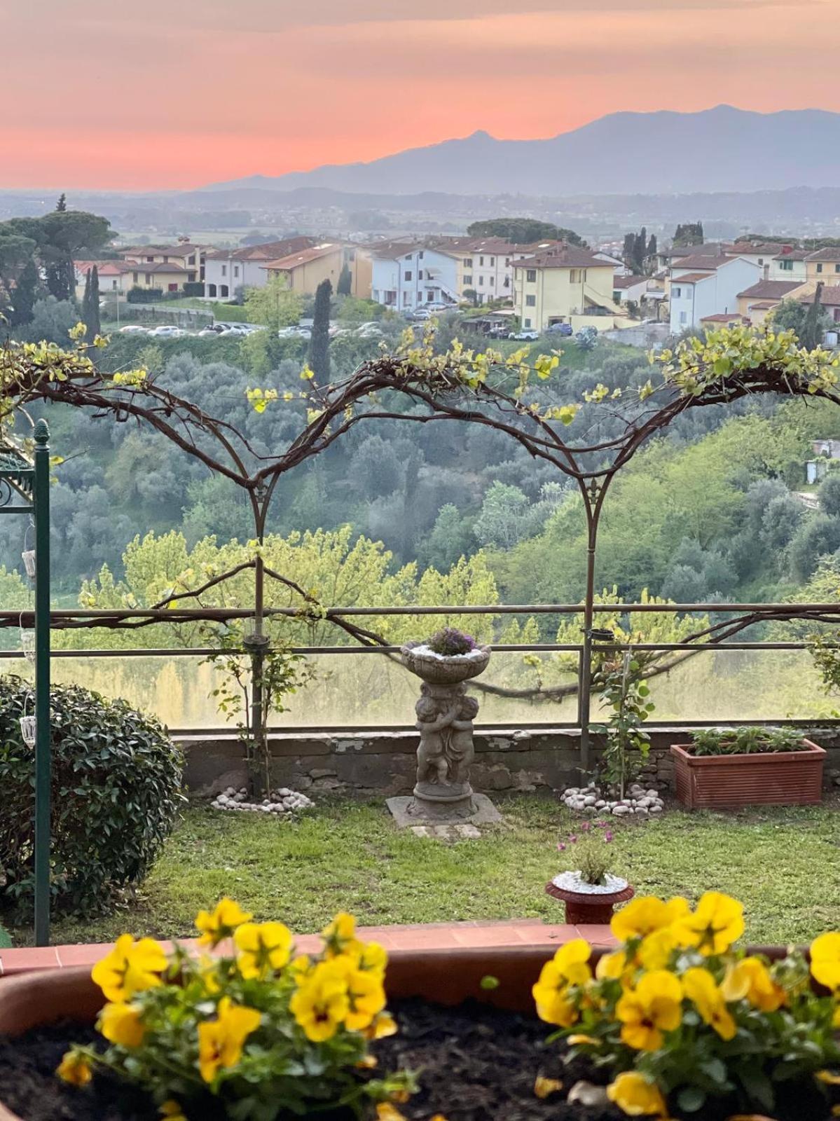 Quattro Gigli Montopoli in Val dʼArno