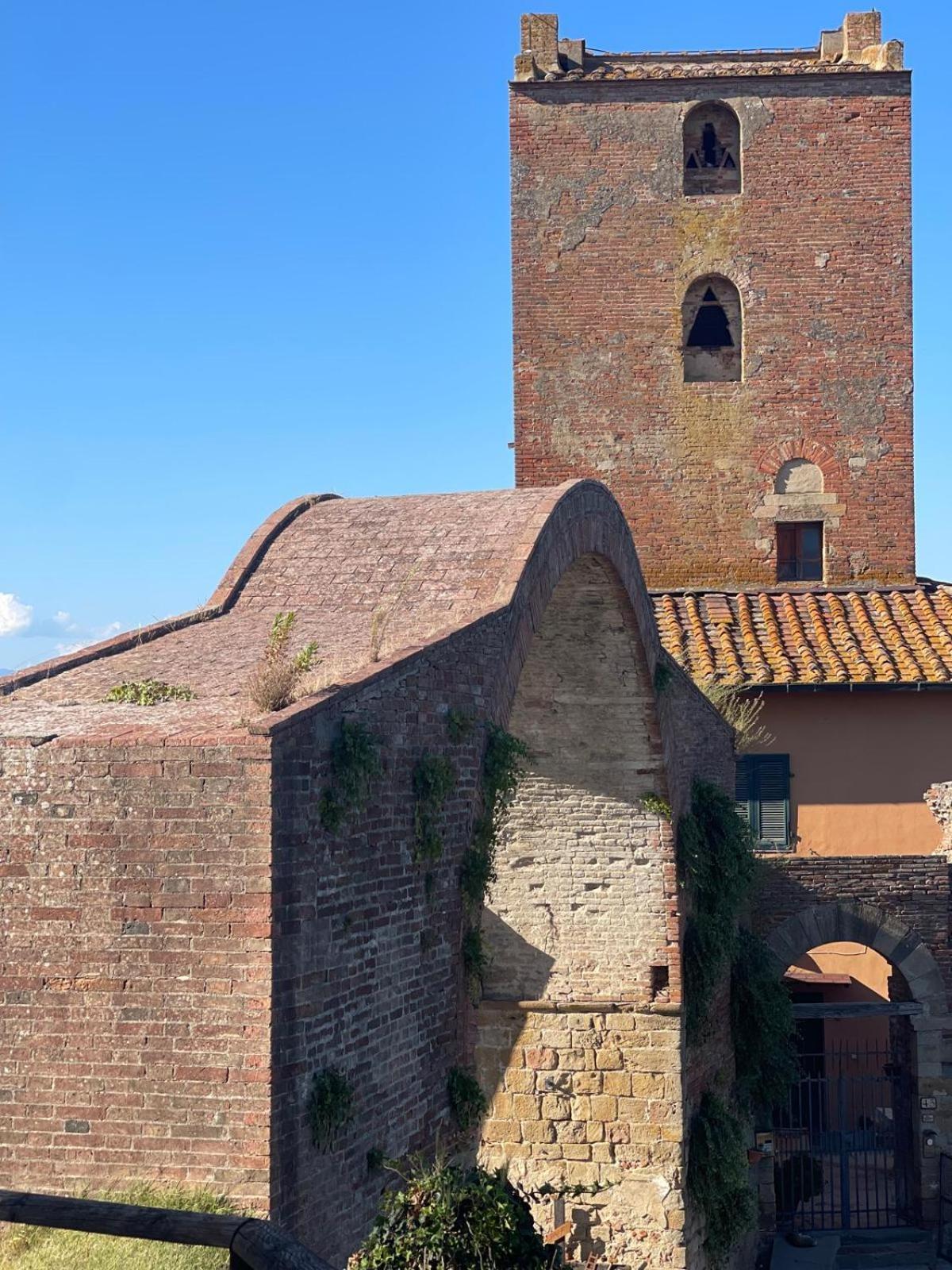 Quattro Gigli Palace